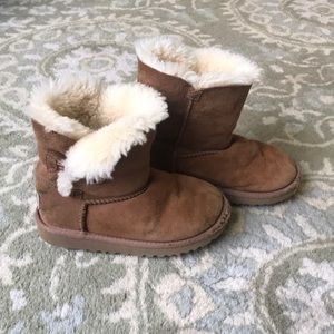 Ugg play condition boots!